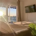 Lovely In With Wifi 아파트 마르베야