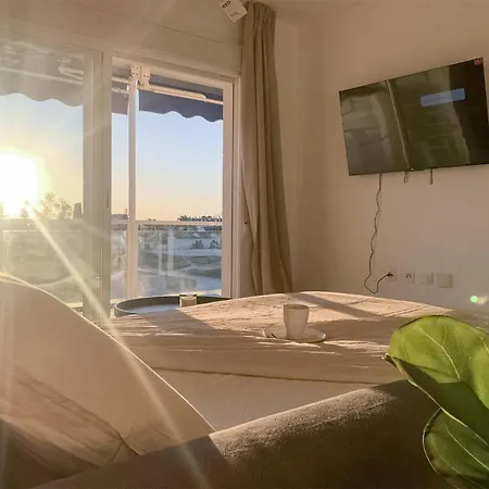 Awesome Apartment In Marbella With House Sea View Apartamento Marbella