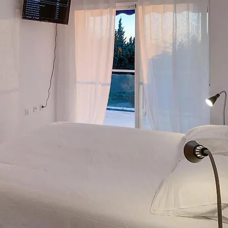 Awesome Apartment In Marbella With House Sea View *