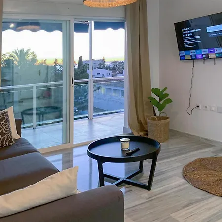 1 Bedroom Cozy In
