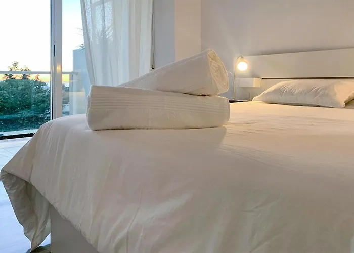 1 Bedroom Cozy In *