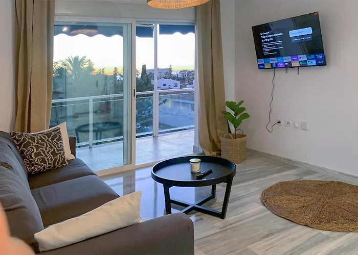 1 Bedroom Cozy In